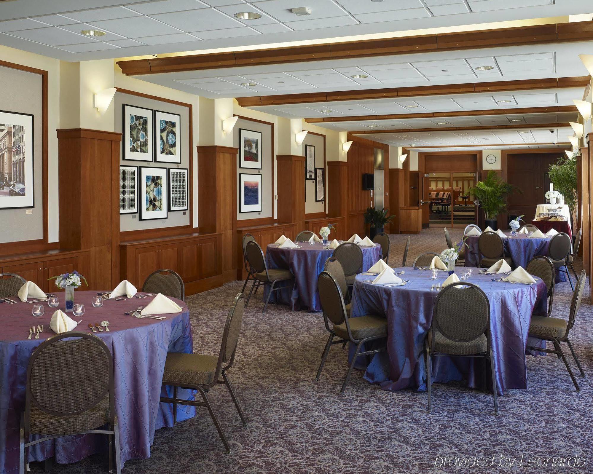 The Blackwell Columbus Restaurante foto